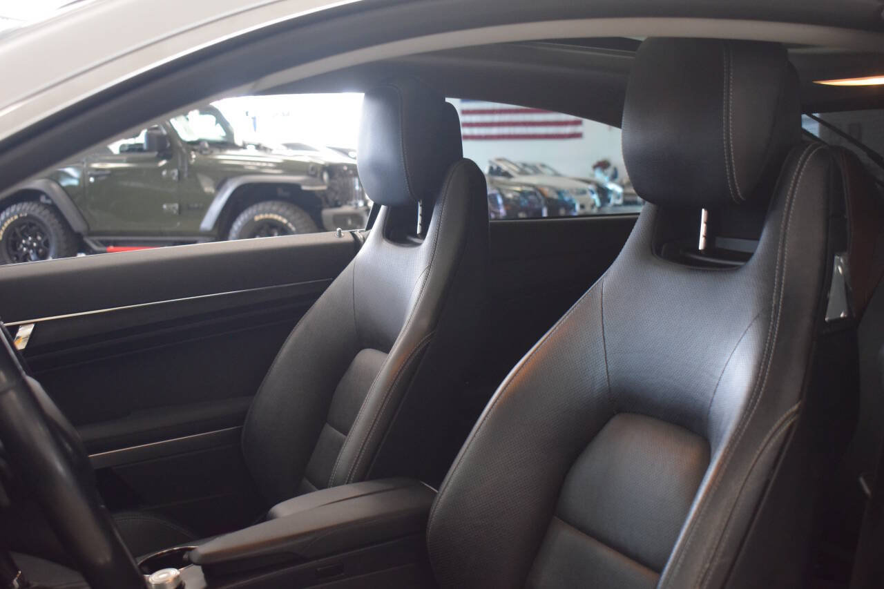 Used 2011 Mercedes-Benz E 550 Coupe image 42