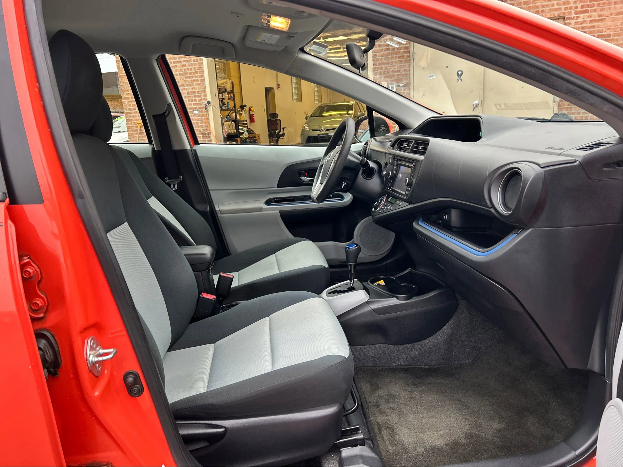 Used 2013 Toyota Prius C Three image 22