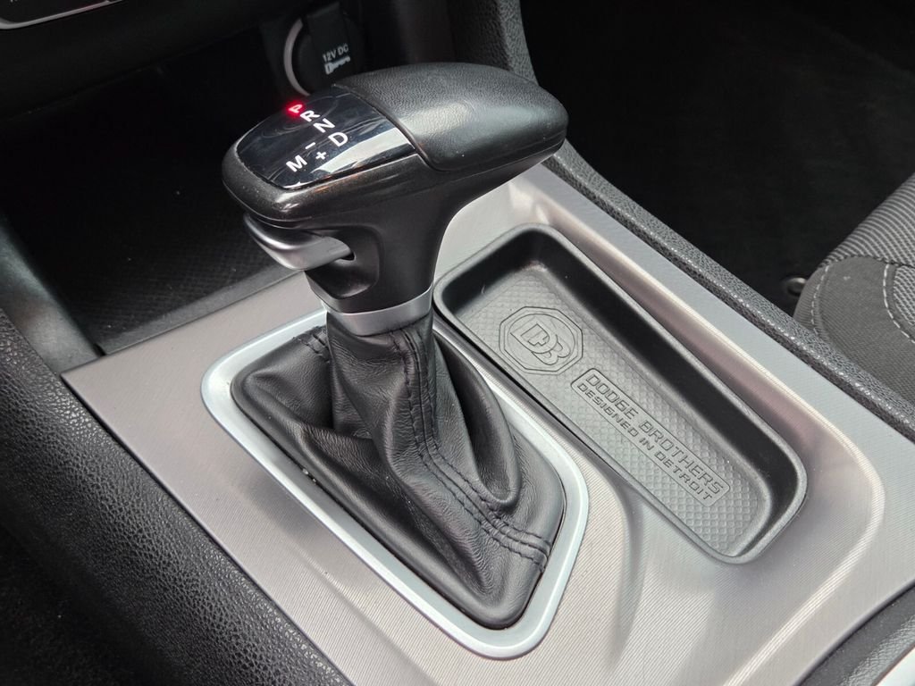 Used 2022 Dodge Charger SXT RWD image 32