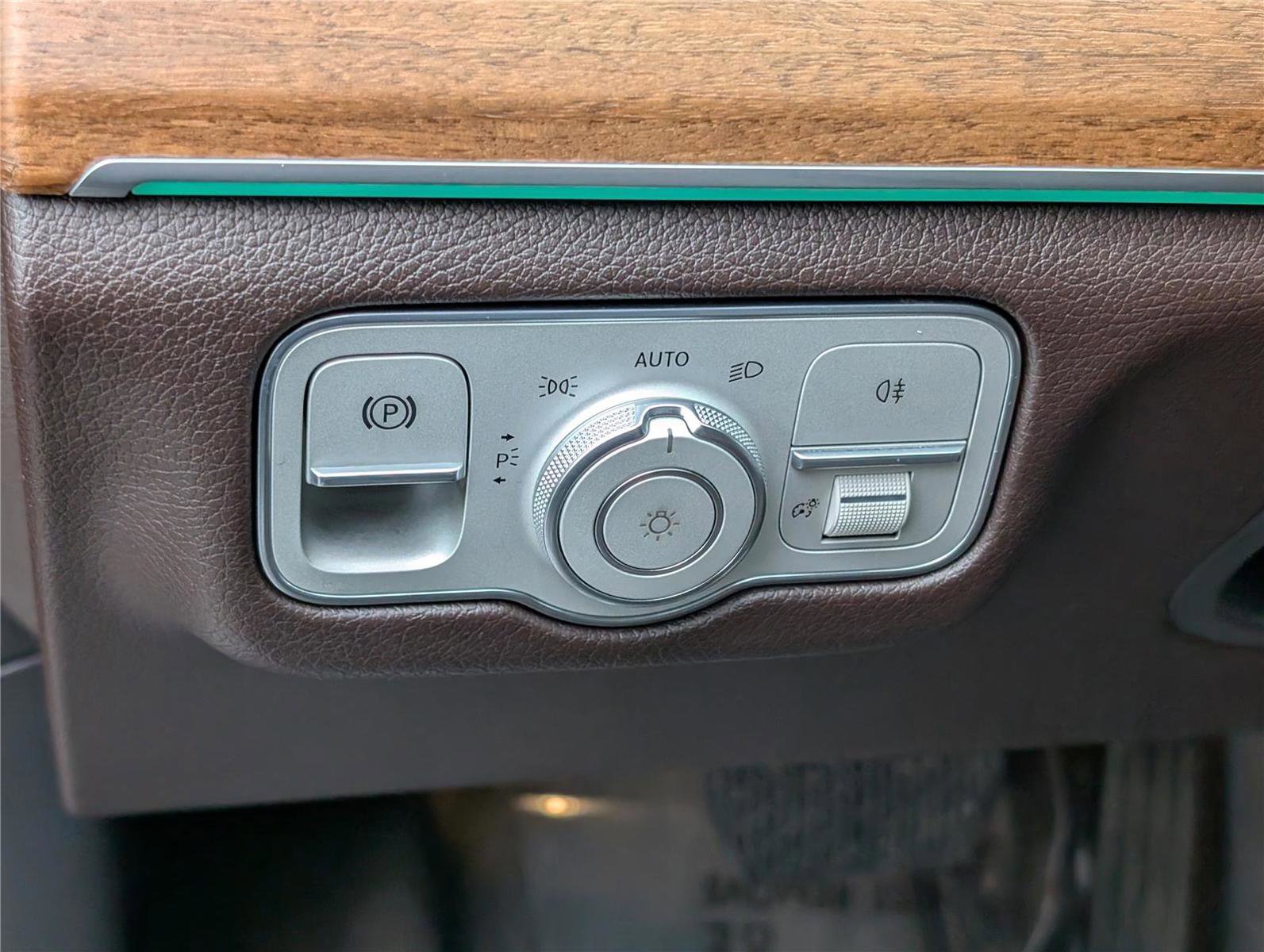 Used 2020 Mercedes-Benz GLE 350 4MATIC image 22