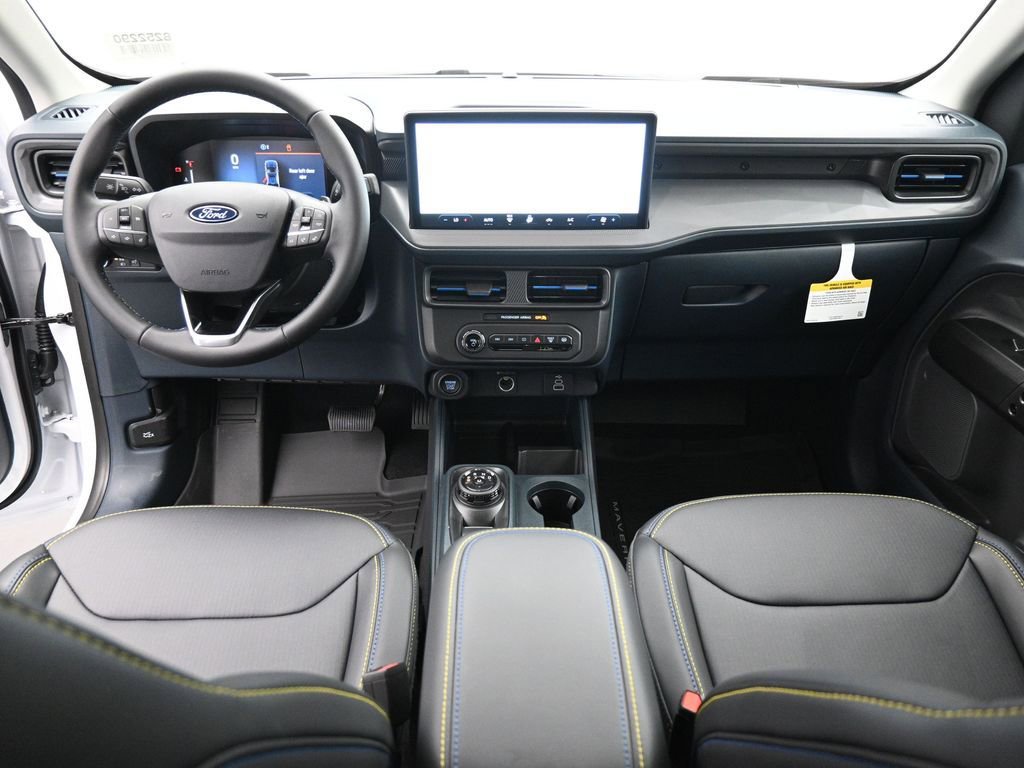 New 2025 Ford Maverick Lobo image 18