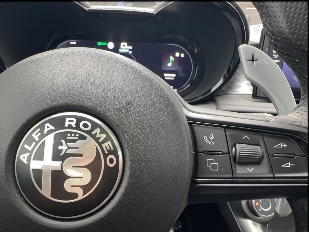 Used 2024 Alfa Romeo Tonale Ti AWD/4WD image 41