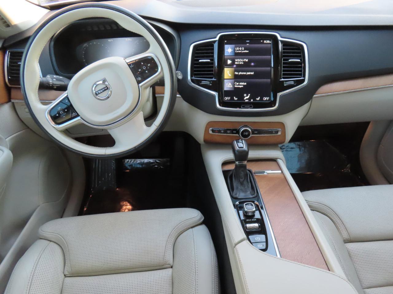 Used 2018 Volvo XC90 T6 Inscription w/ Convenience Package AWD/4WD image 17