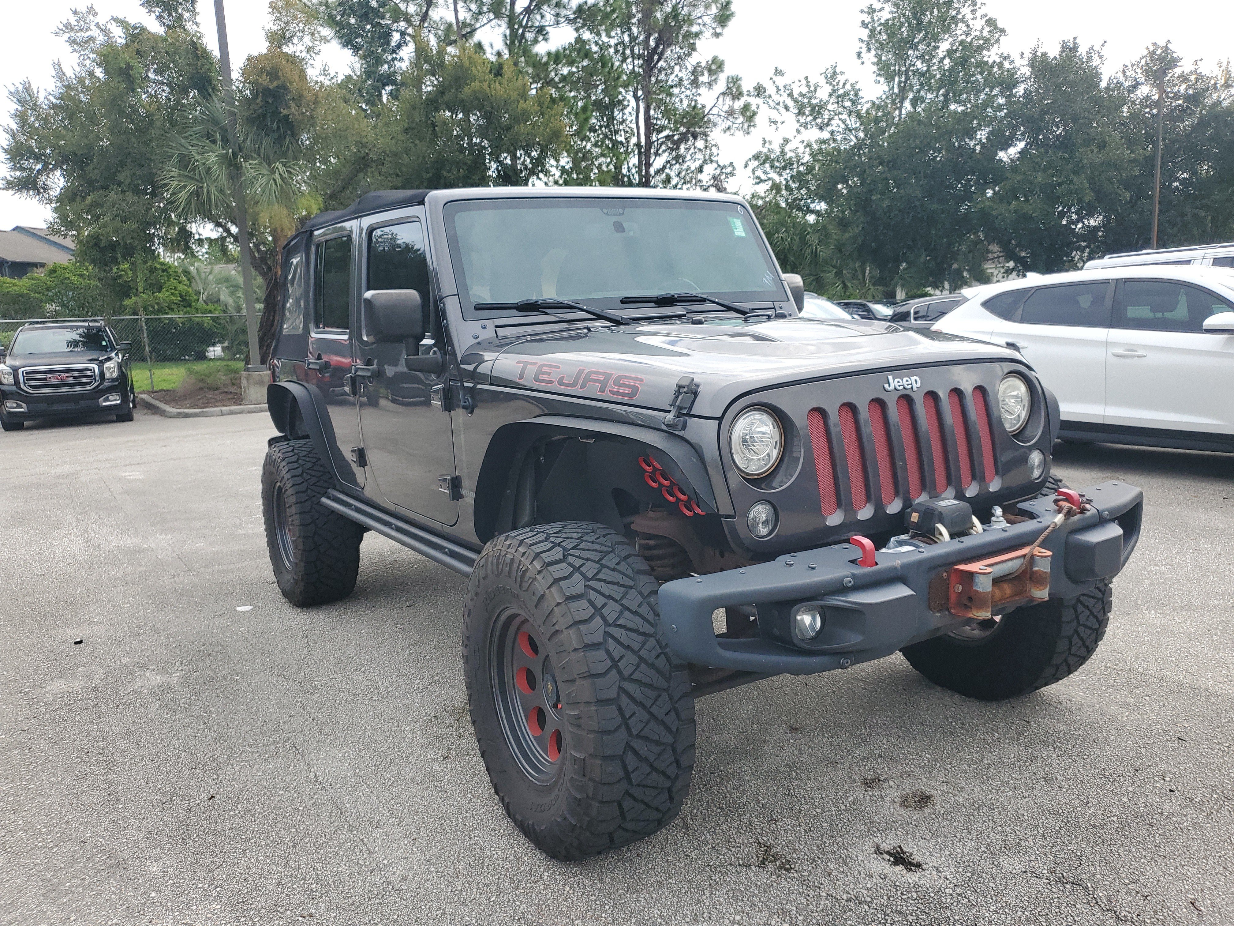 Used 2017 Jeep Wrangler Unlimited Rubicon AWD/4WD image 2