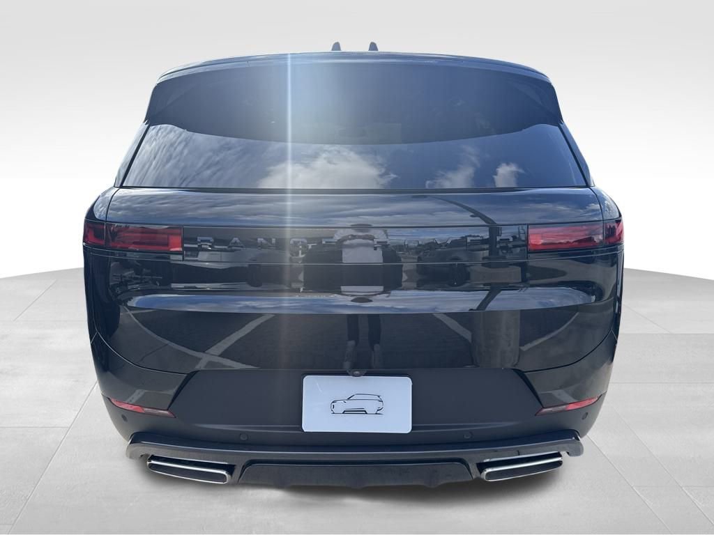 New 2025 Land Rover Range Rover Sport SE image 8