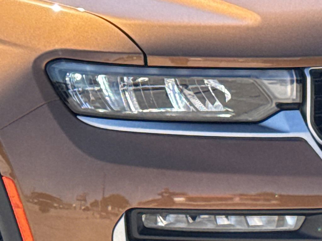 New 2026 Jeep Grand Cherokee L Limited AWD/4WD image 8