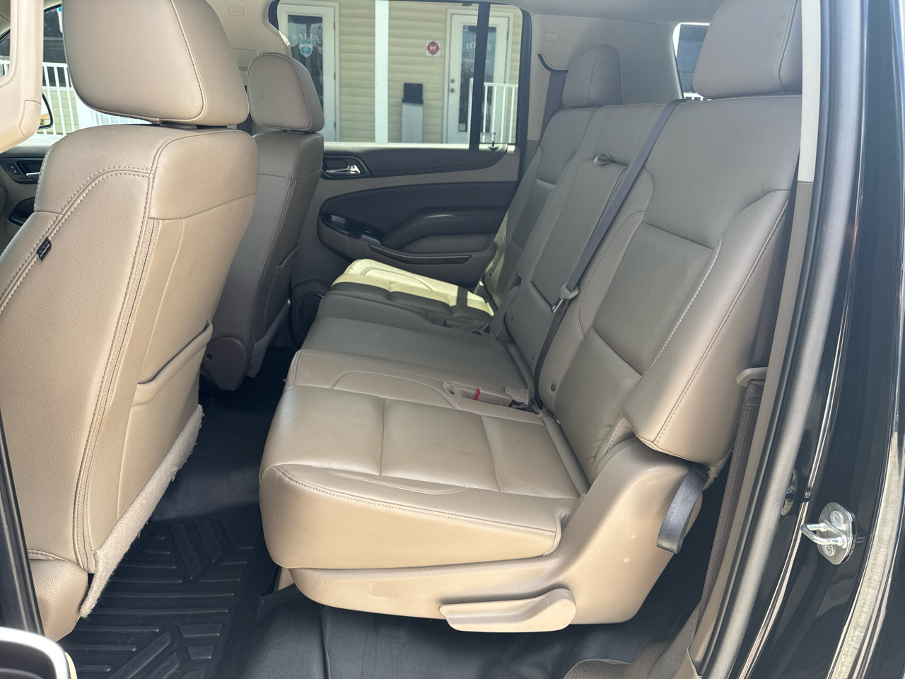 Used 2020 Chevrolet Suburban LT image 18