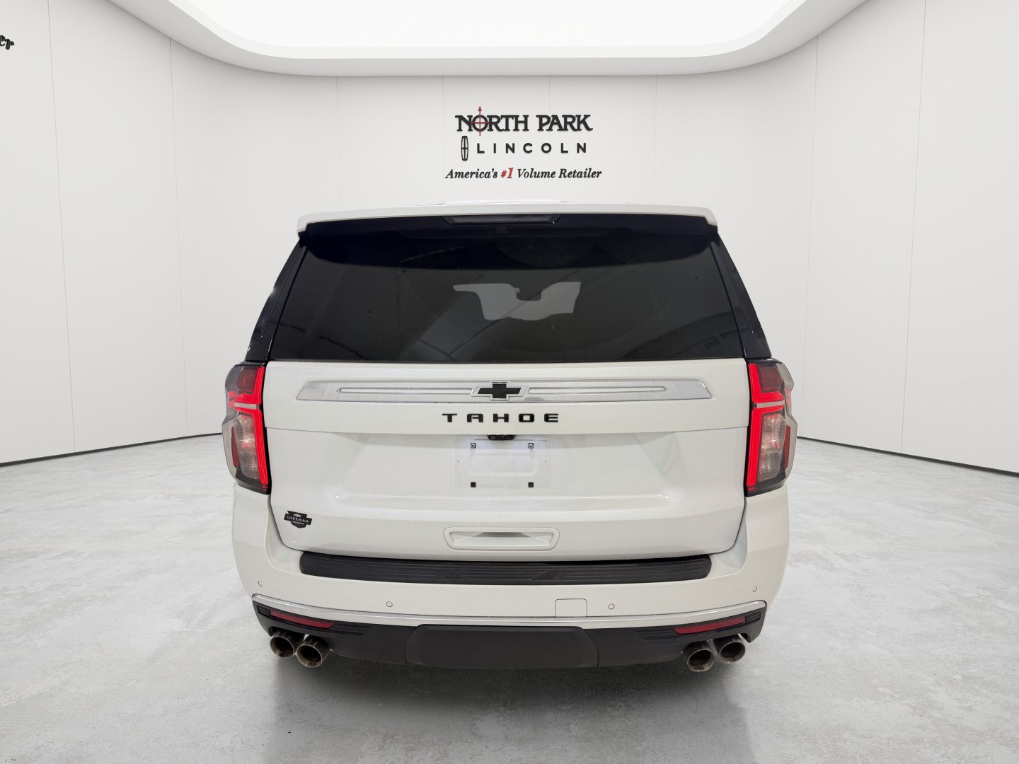 Used 2023 Chevrolet Tahoe High Country w/ LPO, Illumination Package AWD/4WD image 4