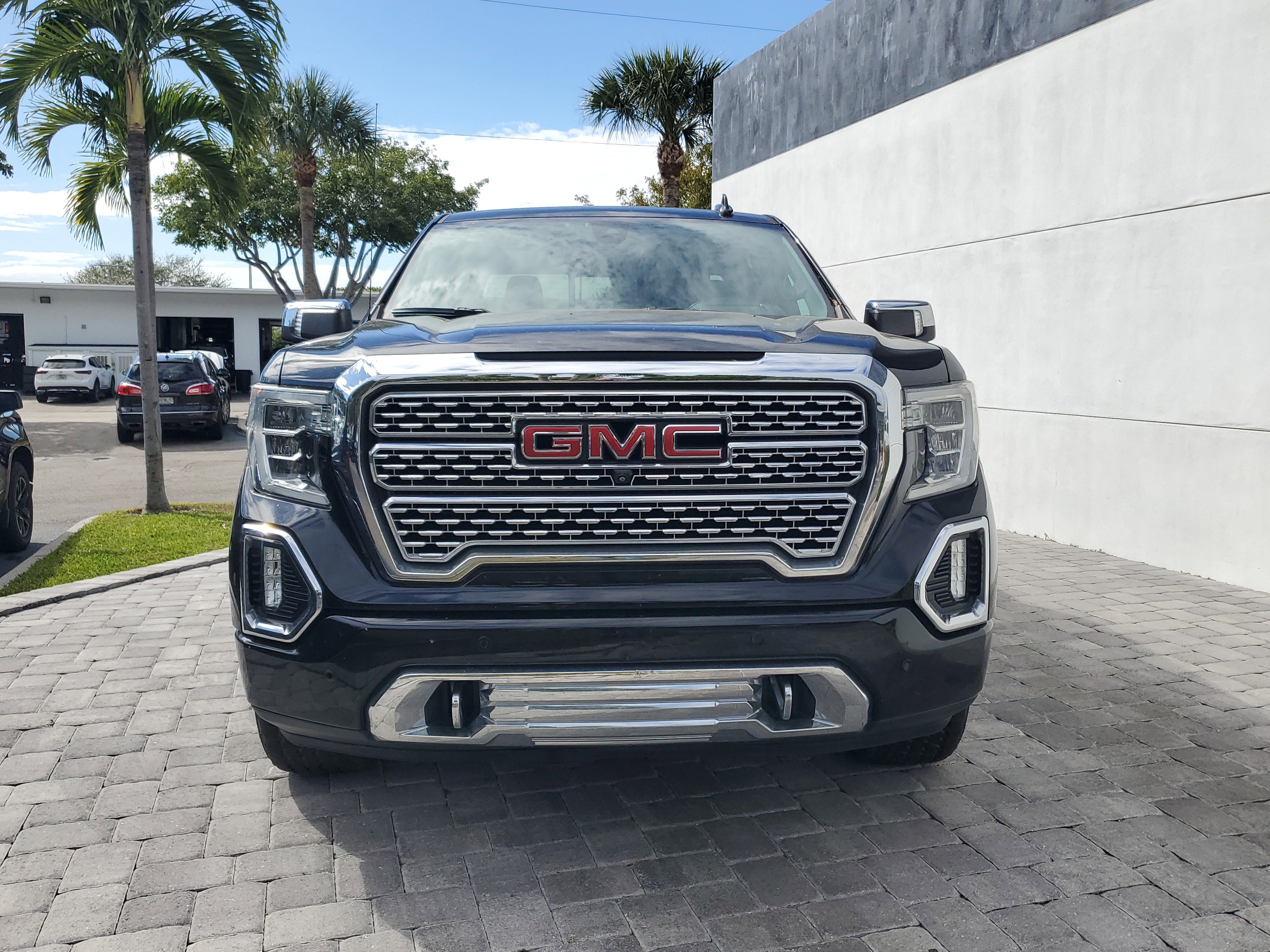 Used 2020 GMC Sierra 1500 Denali w/ Denali Ultimate Package image 2