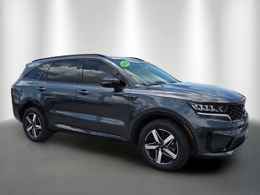 Used 2022 Kia Sorento S w/ Panoramic Sunroof Package FWD image 2