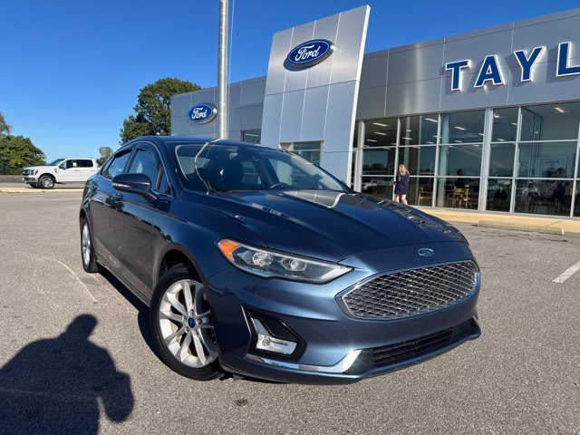 Used 2019 Ford Fusion Energi Titanium FWD image 4