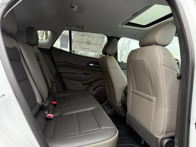 New 2026 Chevrolet Trax ACTIV w/ Sunroof Package FWD image 7
