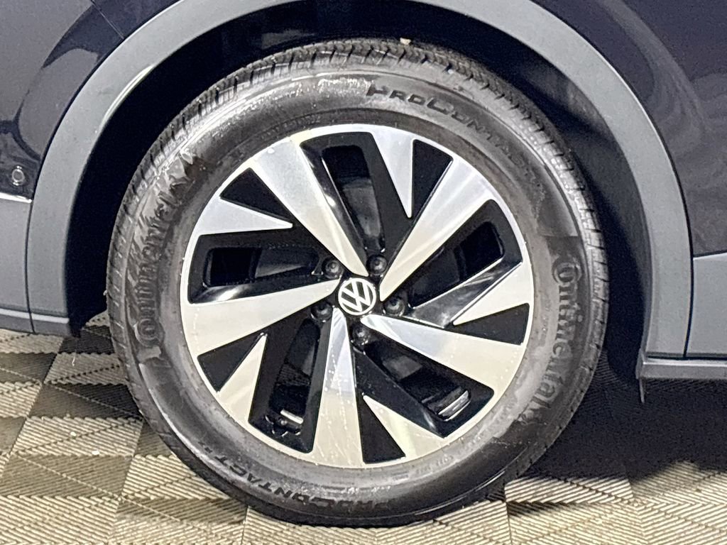 Certified 2025 Volkswagen ID.4 Pro image 23