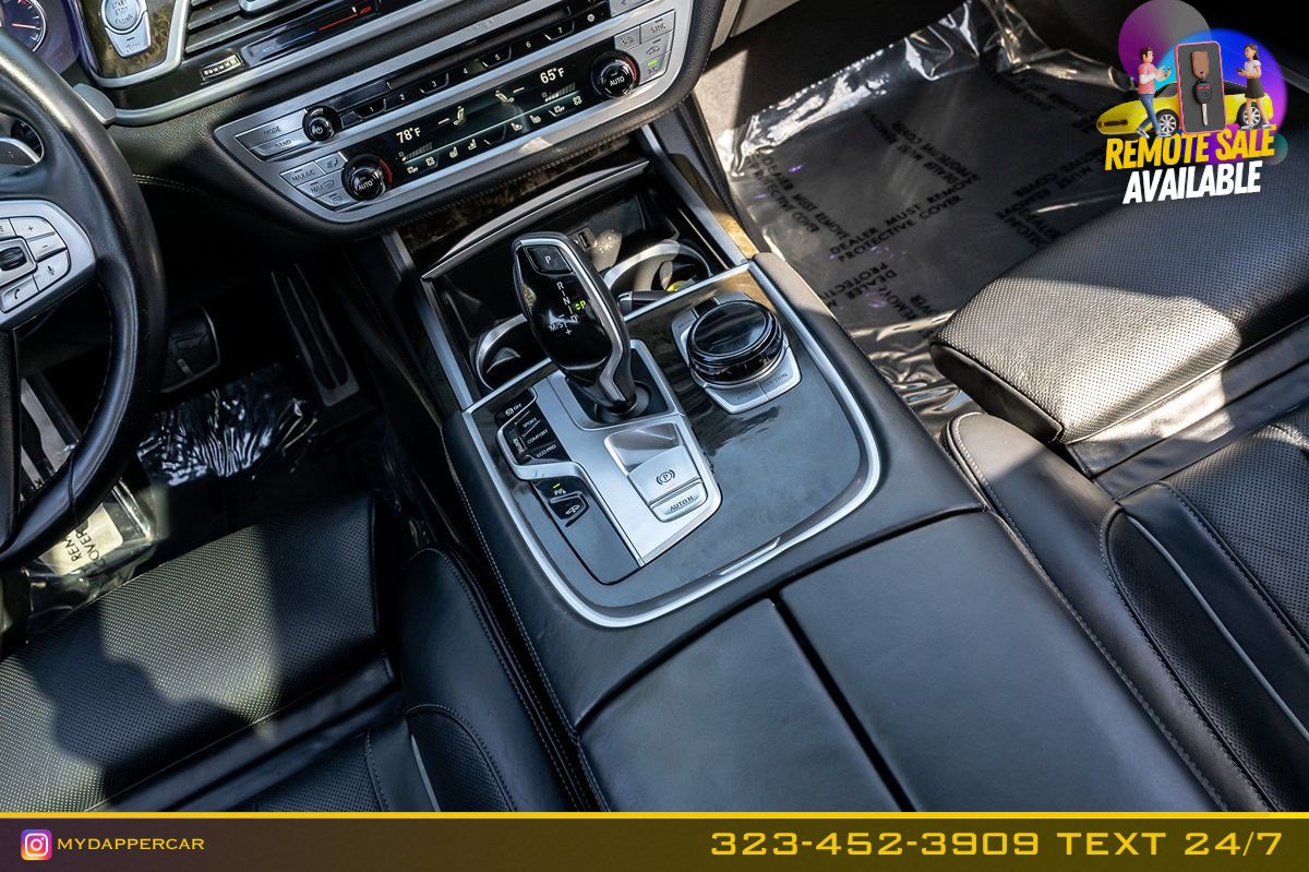 Used 2019 BMW 750i w/ Executive Package RWD image 25