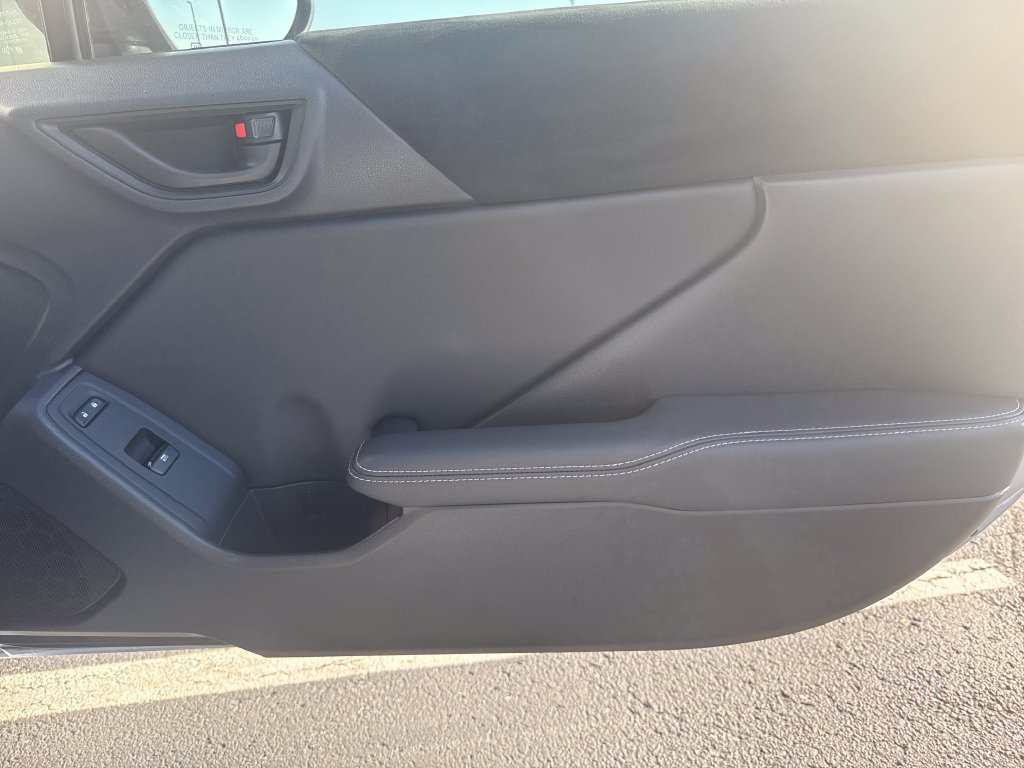 Used 2022 Toyota GR86 Premium w/ ALL Weather Mat Package (TMS) RWD image 40
