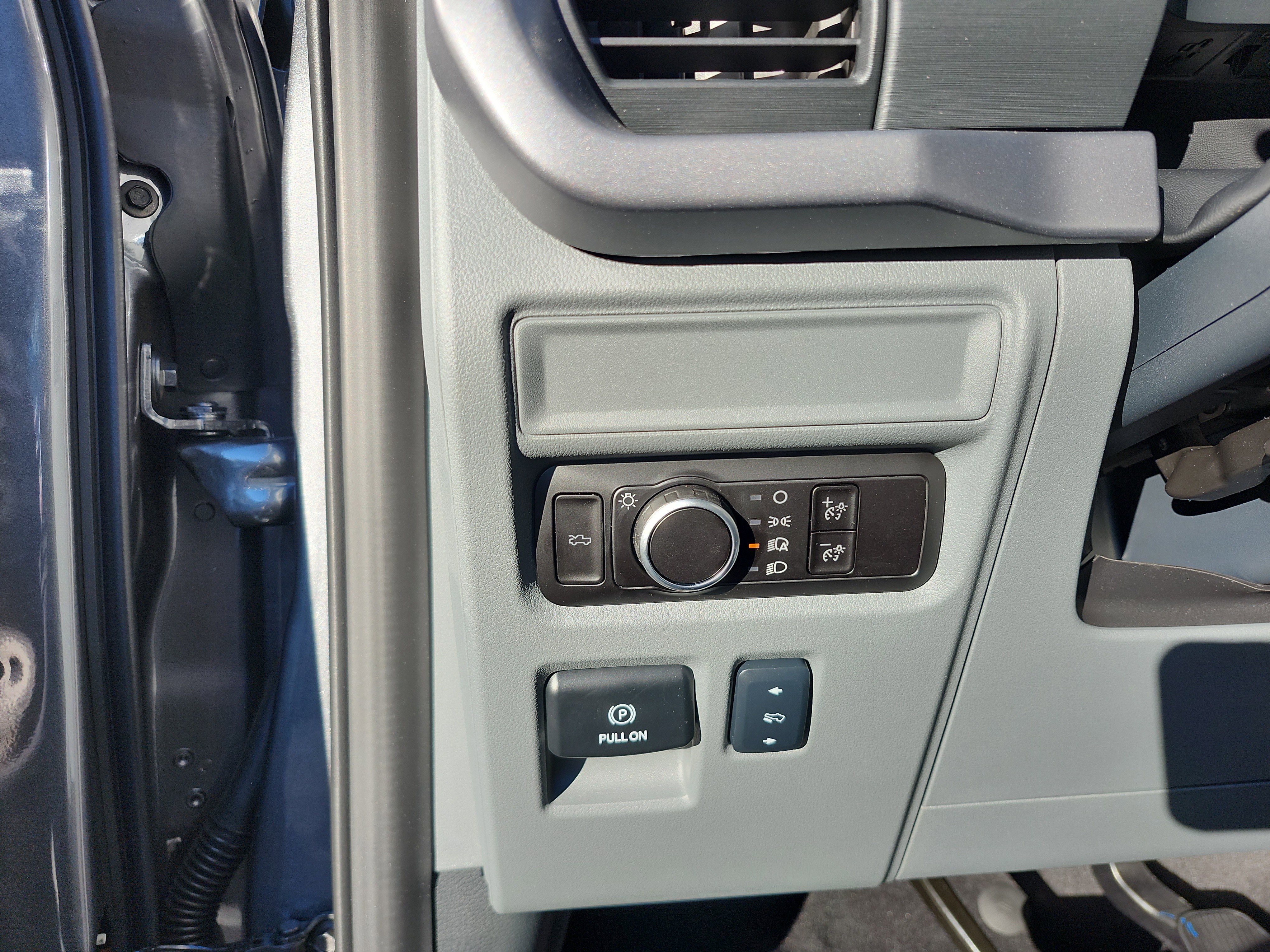 New 2025 Ford F150 Lightning XLT image 11