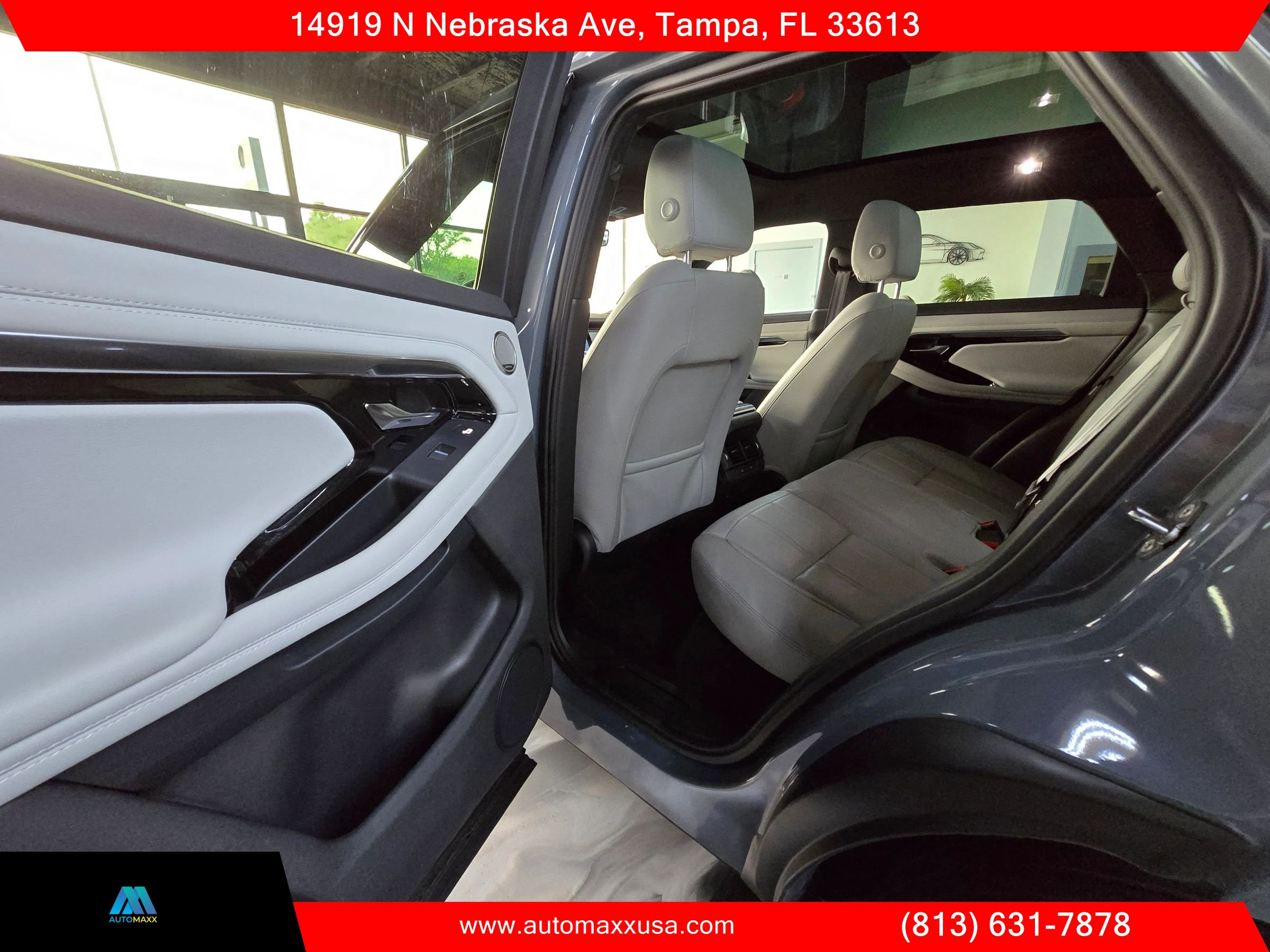 Used 2021 Land Rover Range Rover Evoque SE AWD/4WD image 30