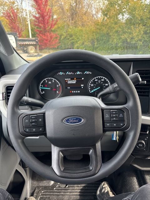 New 2026 Ford F550 4x4 Crew Cab image 21