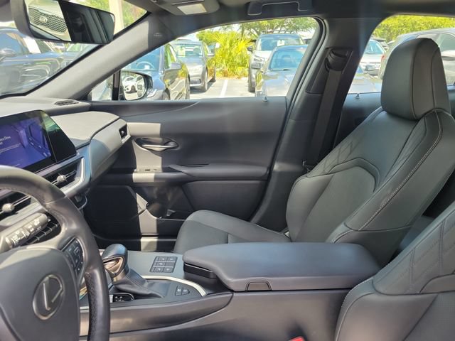Used 2024 Lexus UX 250h FWD w/ Premium Package image 18