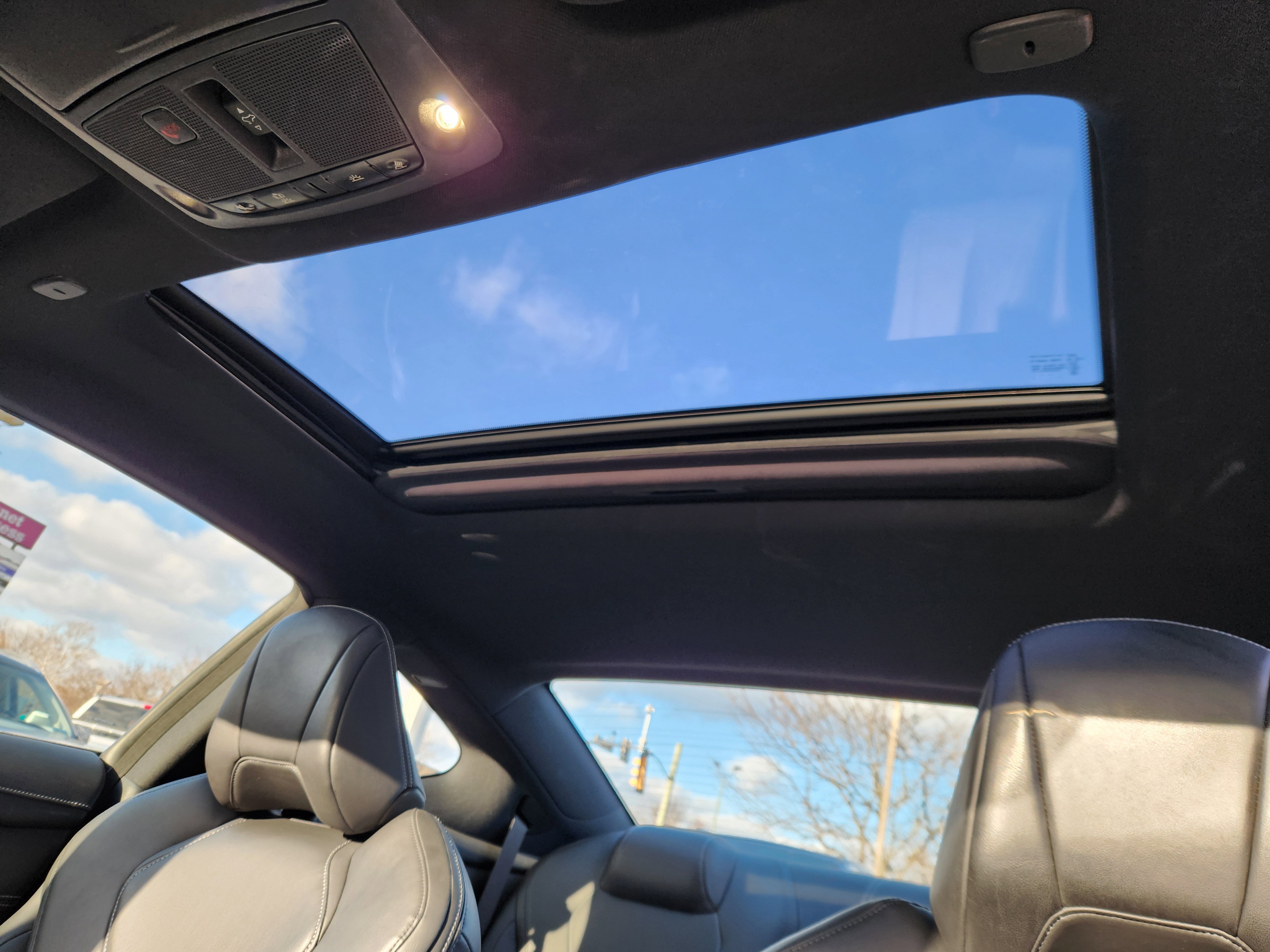 Used 2017 INFINITI Q60 w/ Premium Plus Package 3.0T image 16