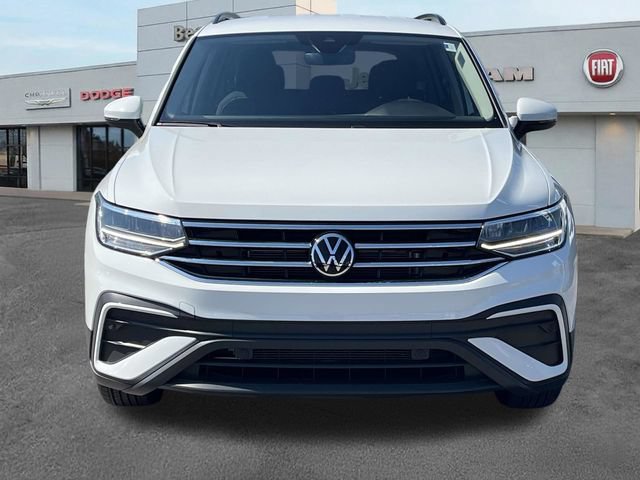 Used 2023 Volkswagen Tiguan S FWD image 2
