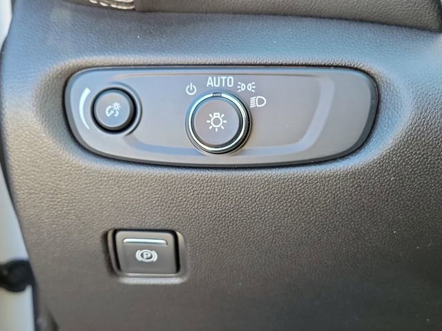 Certified 2023 Chevrolet Blazer LT w/ Convenience Package image 19