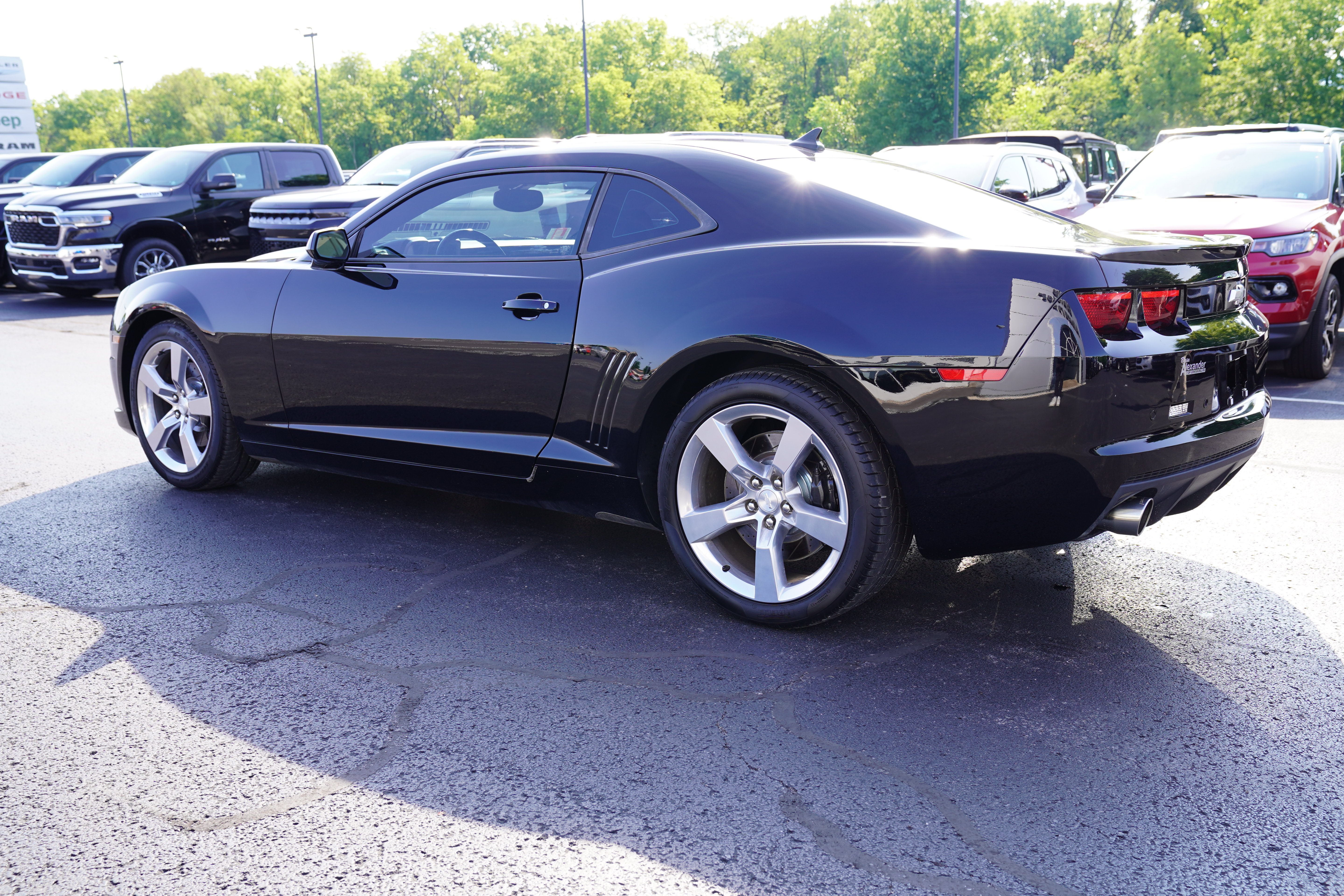 Used 2010 Chevrolet Camaro SS w/ RS Package RWD image 7