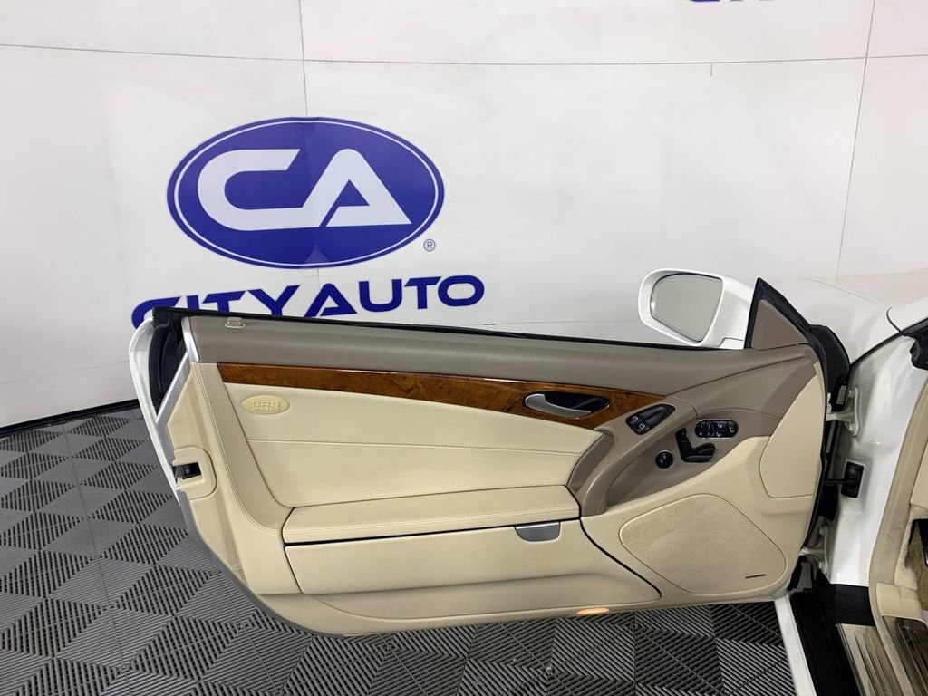 Used 2009 Mercedes-Benz SL 550 image 15