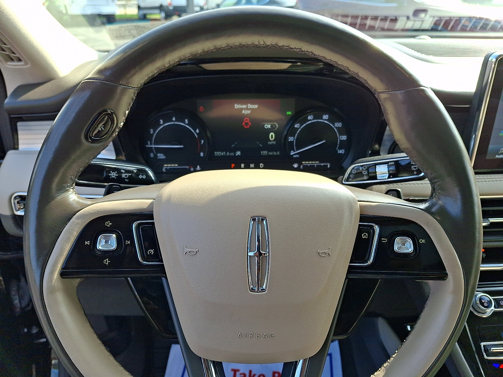 Used 2022 Lincoln Corsair AWD w/ Premium Package image 22
