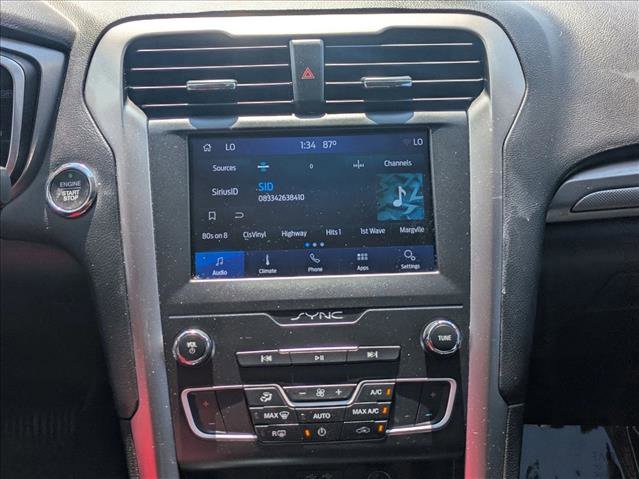 Used 2019 Ford Fusion SE image 13