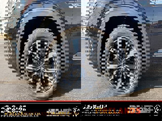 New 2026 Volkswagen Atlas Cross Sport SEL Premium R-Line image 20