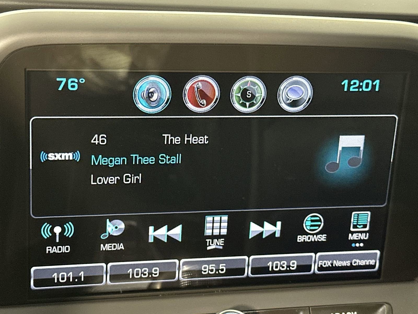 Used 2018 Chevrolet Camaro LT image 16