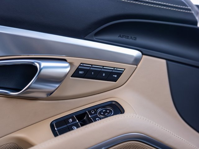 Used 2018 Porsche 911 Targa 4S image 36