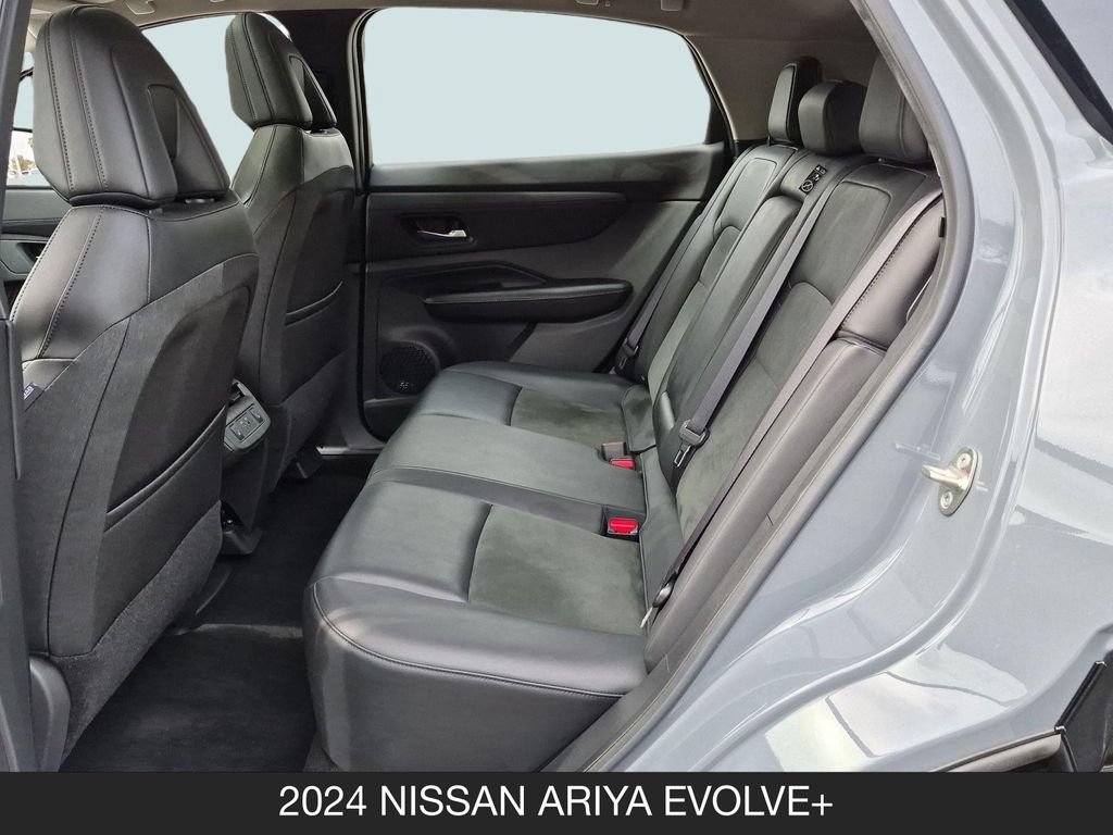 Used 2024 Nissan Ariya FWD image 17