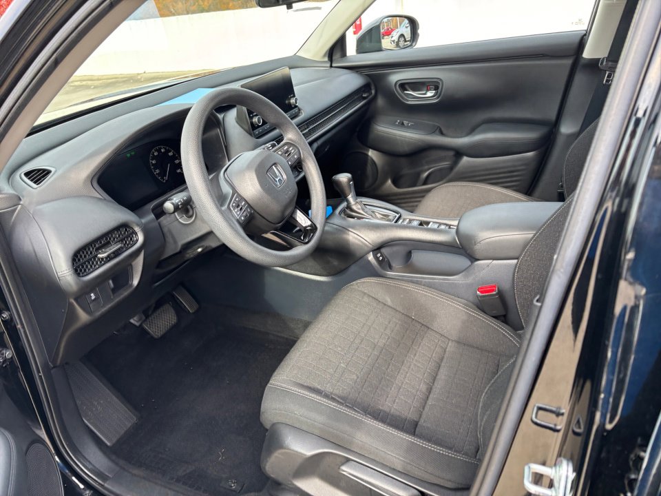 Used 2024 Honda HR-V LX image 34