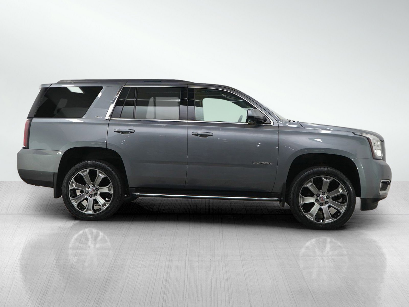 Used 2019 GMC Yukon SLT AWD/4WD image 6