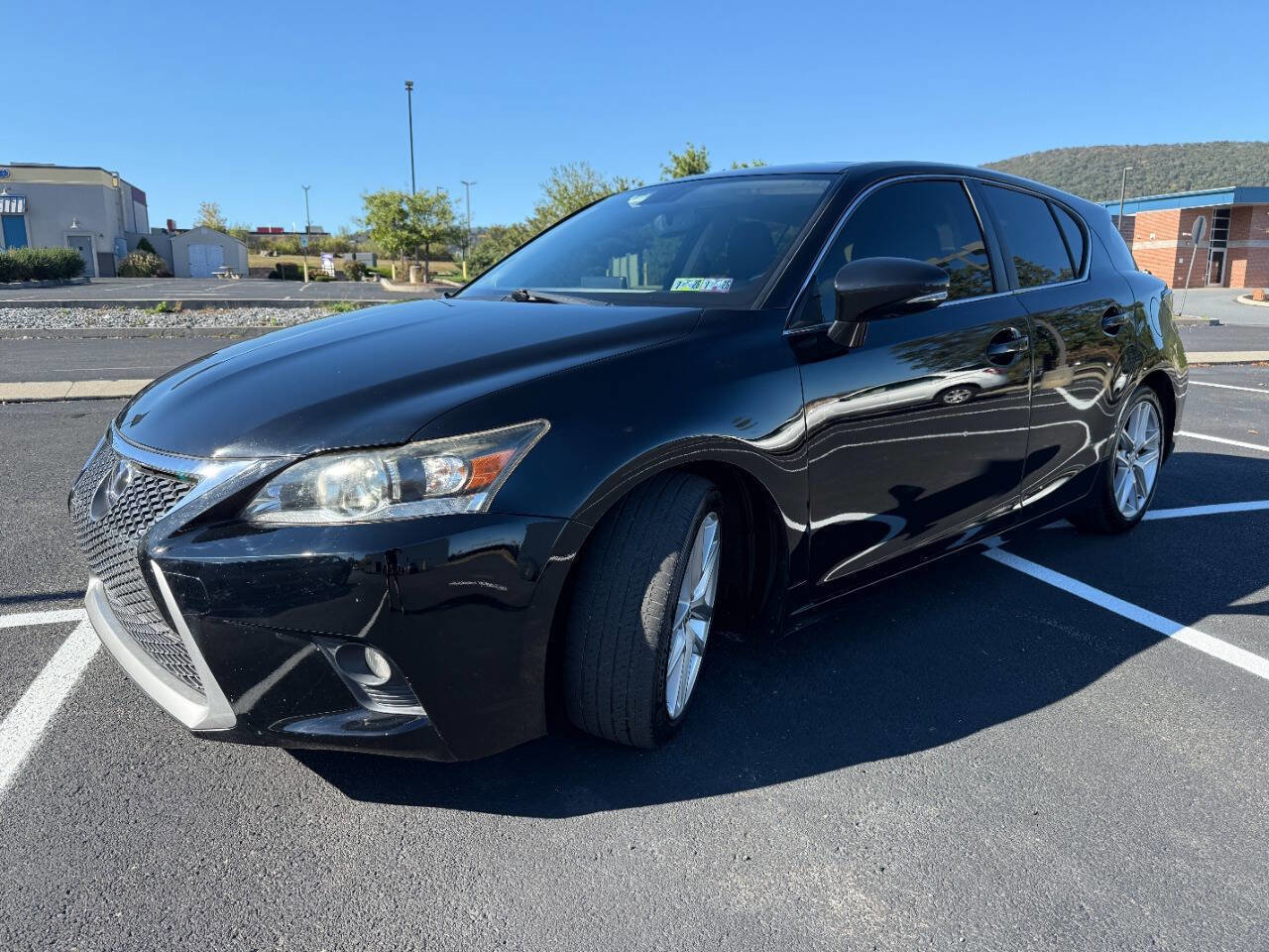 Used 2014 Lexus CT 200h image 1