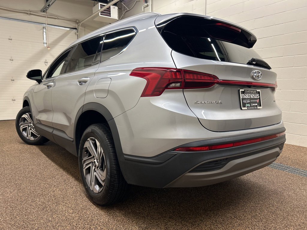 Used 2023 Hyundai Santa Fe SEL image 4