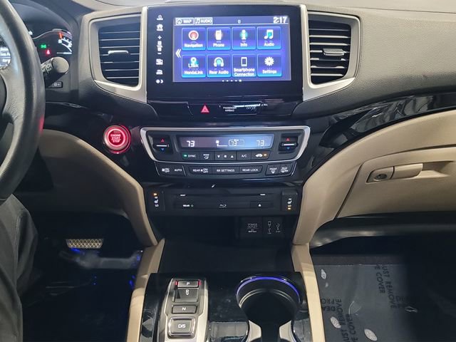 Used 2017 Honda Pilot Touring image 16