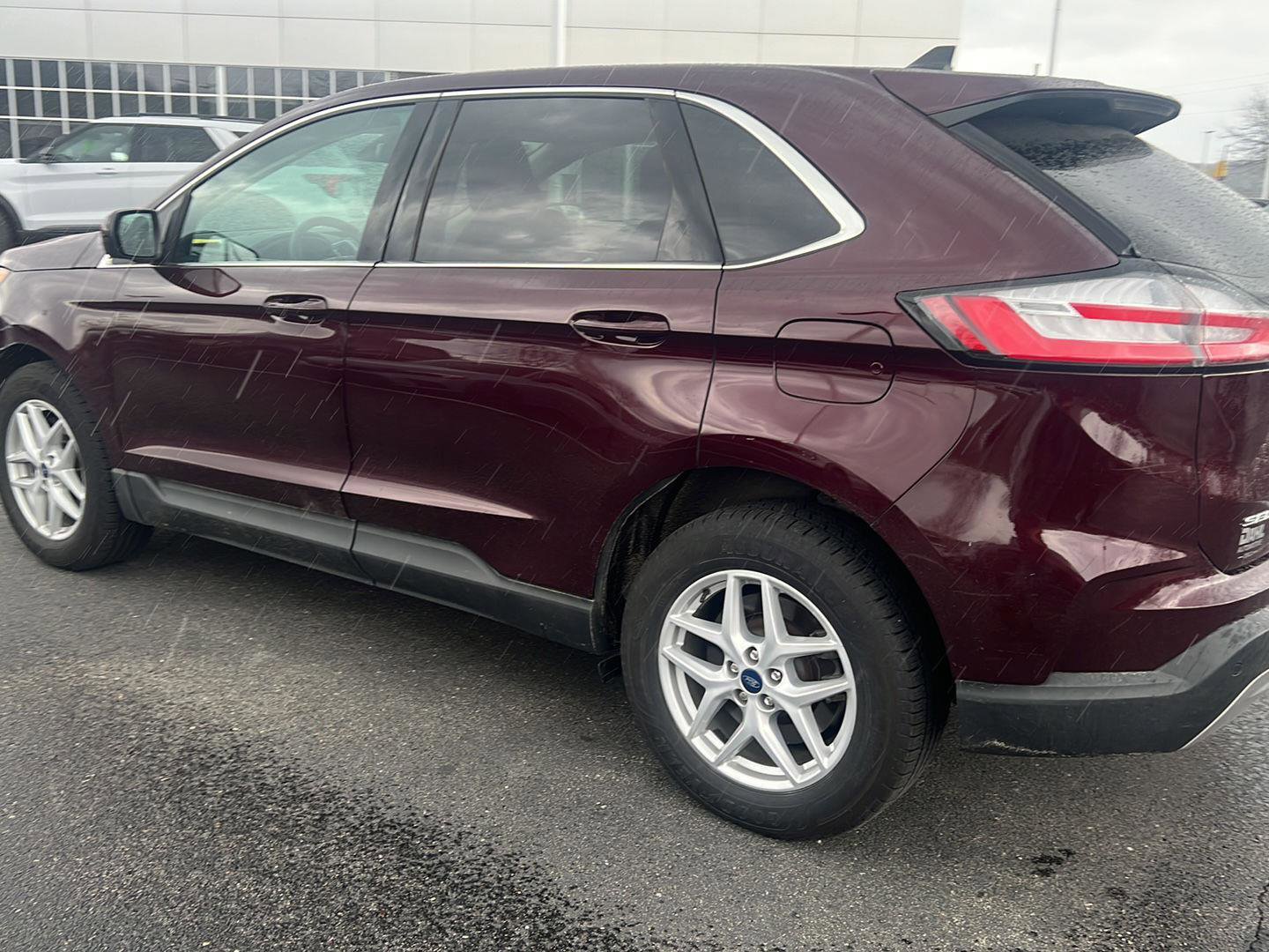 Used 2022 Ford Edge SEL w/ Convenience Package image 7