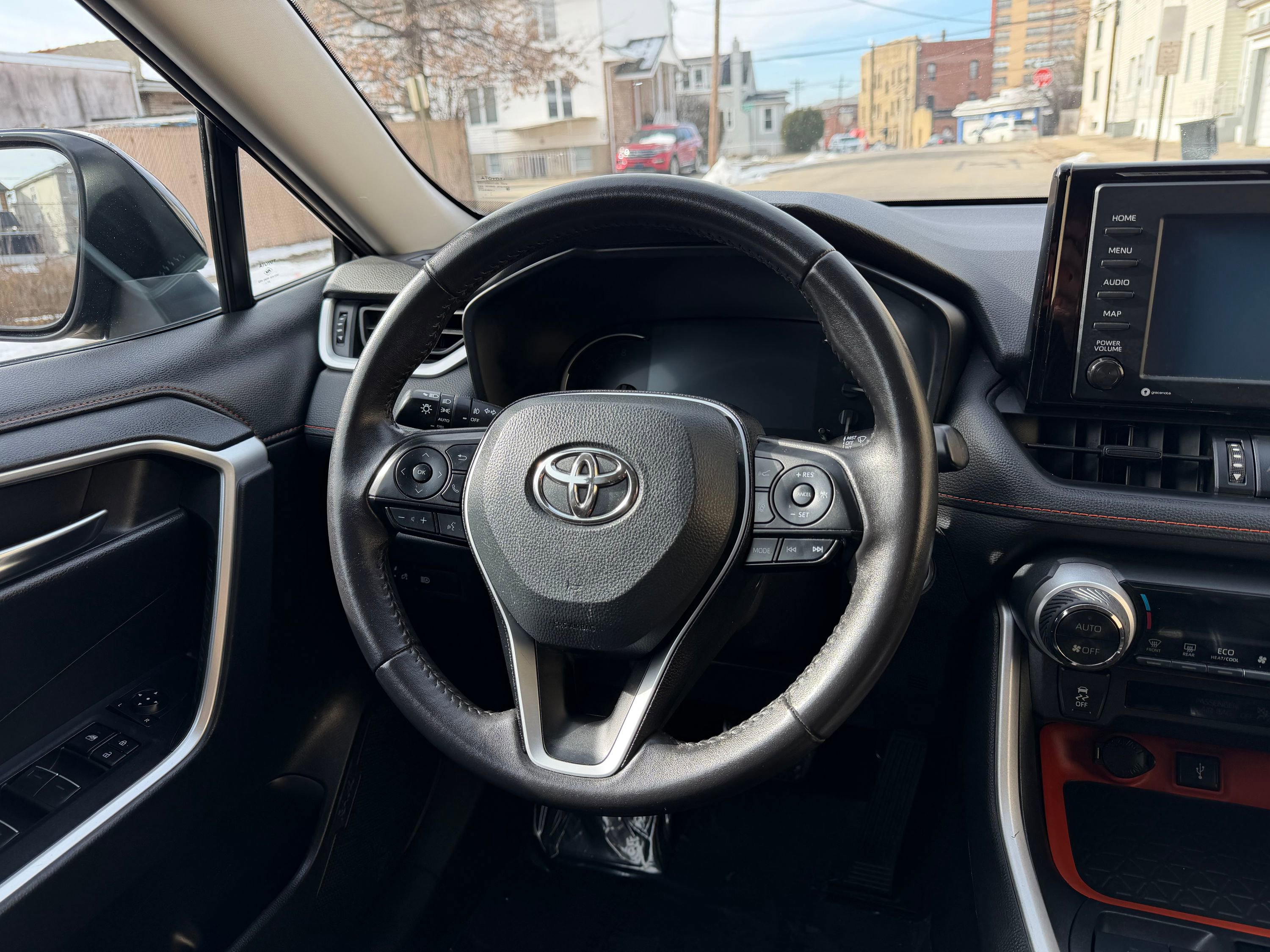 Used 2022 Toyota RAV4 Adventure image 34