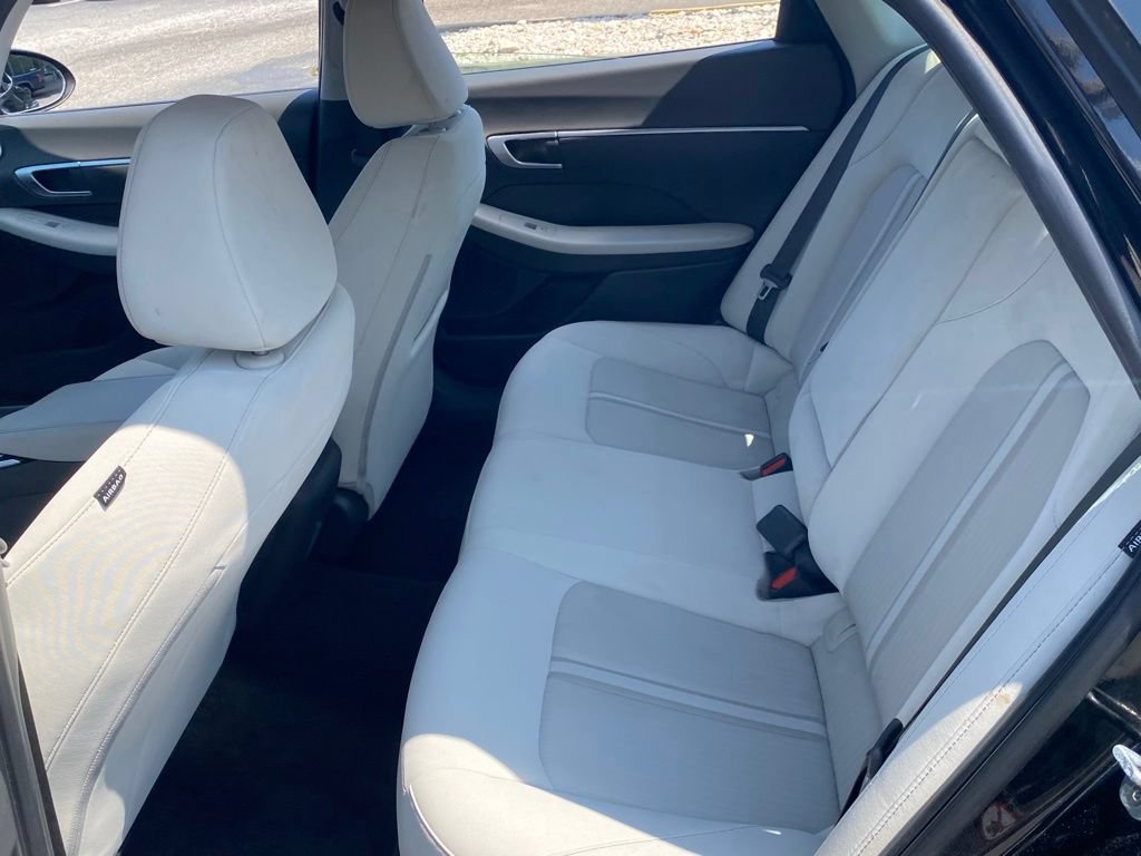 Used 2021 Hyundai Sonata SEL w/ Preferred Accessory Package FWD image 8