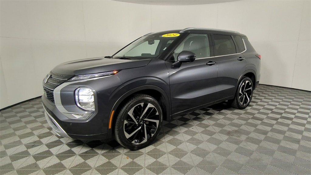 Used 2024 Mitsubishi Outlander SEL image 9