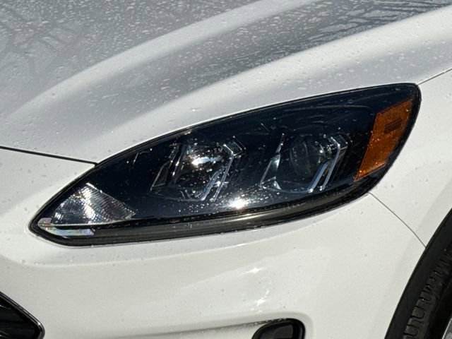 Used 2022 Ford Escape SE FWD image 4
