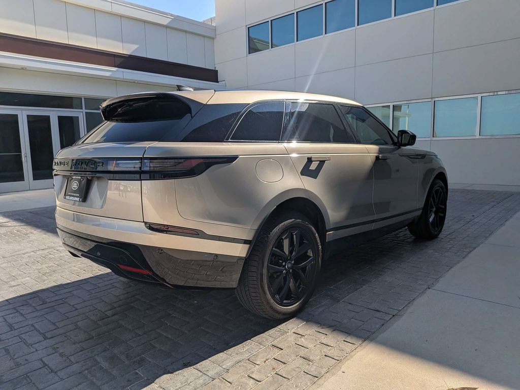 Certified 2026 Land Rover Range Rover Velar Dynamic SE AWD/4WD image 5