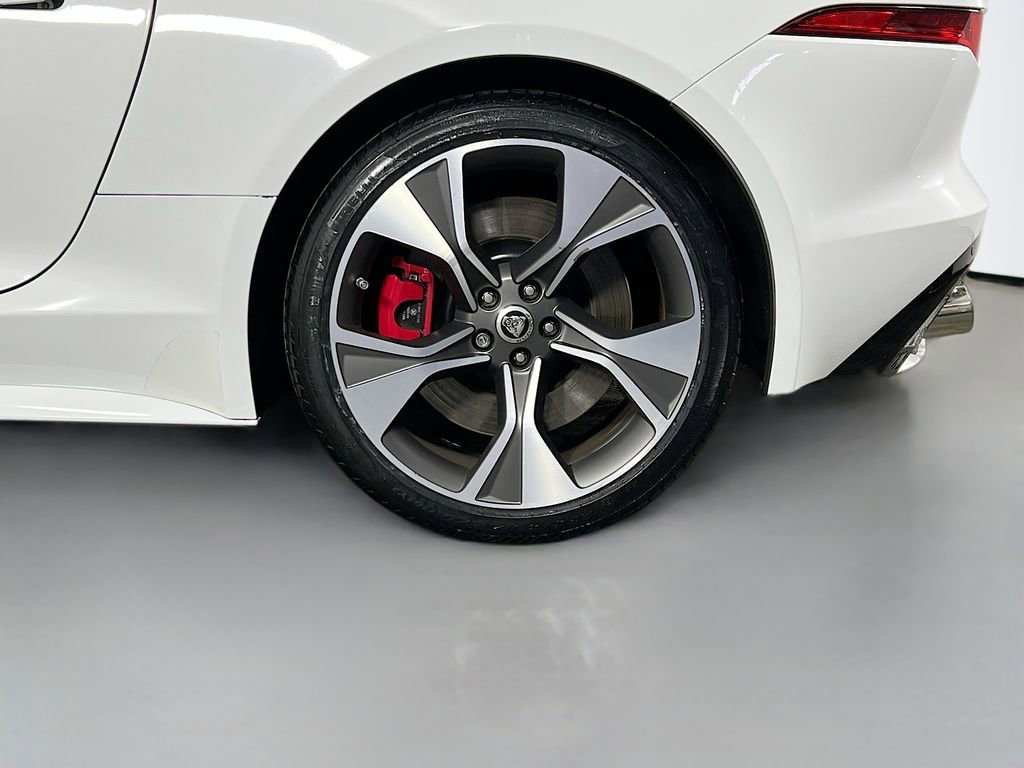 Used 2024 Jaguar F-TYPE R-Dynamic image 30