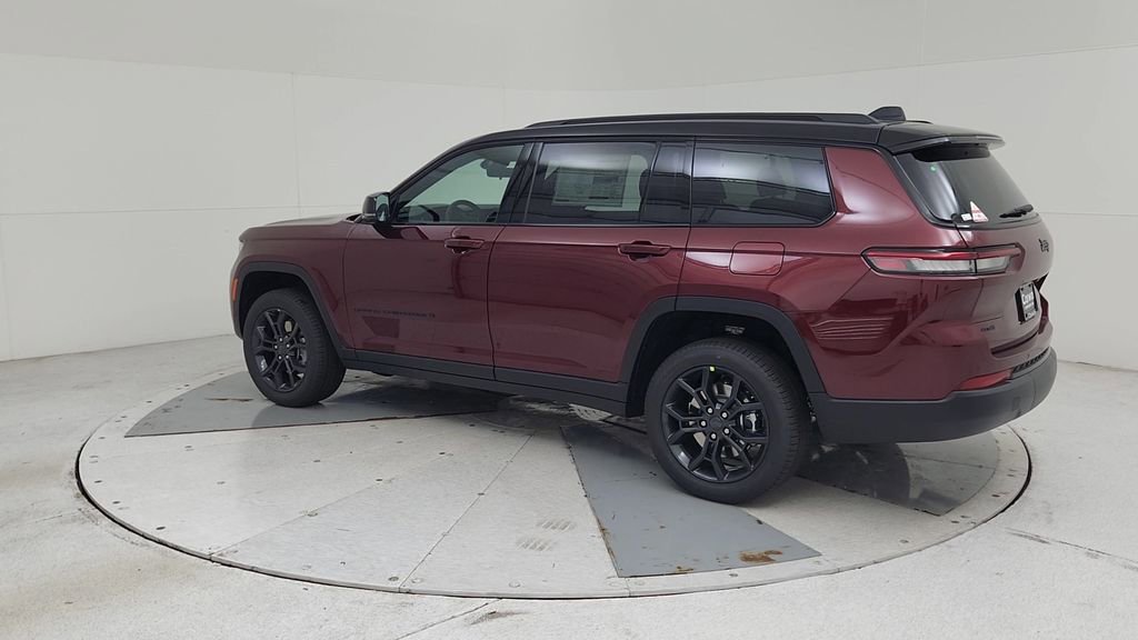 New 2025 Jeep Grand Cherokee L Limited image 10