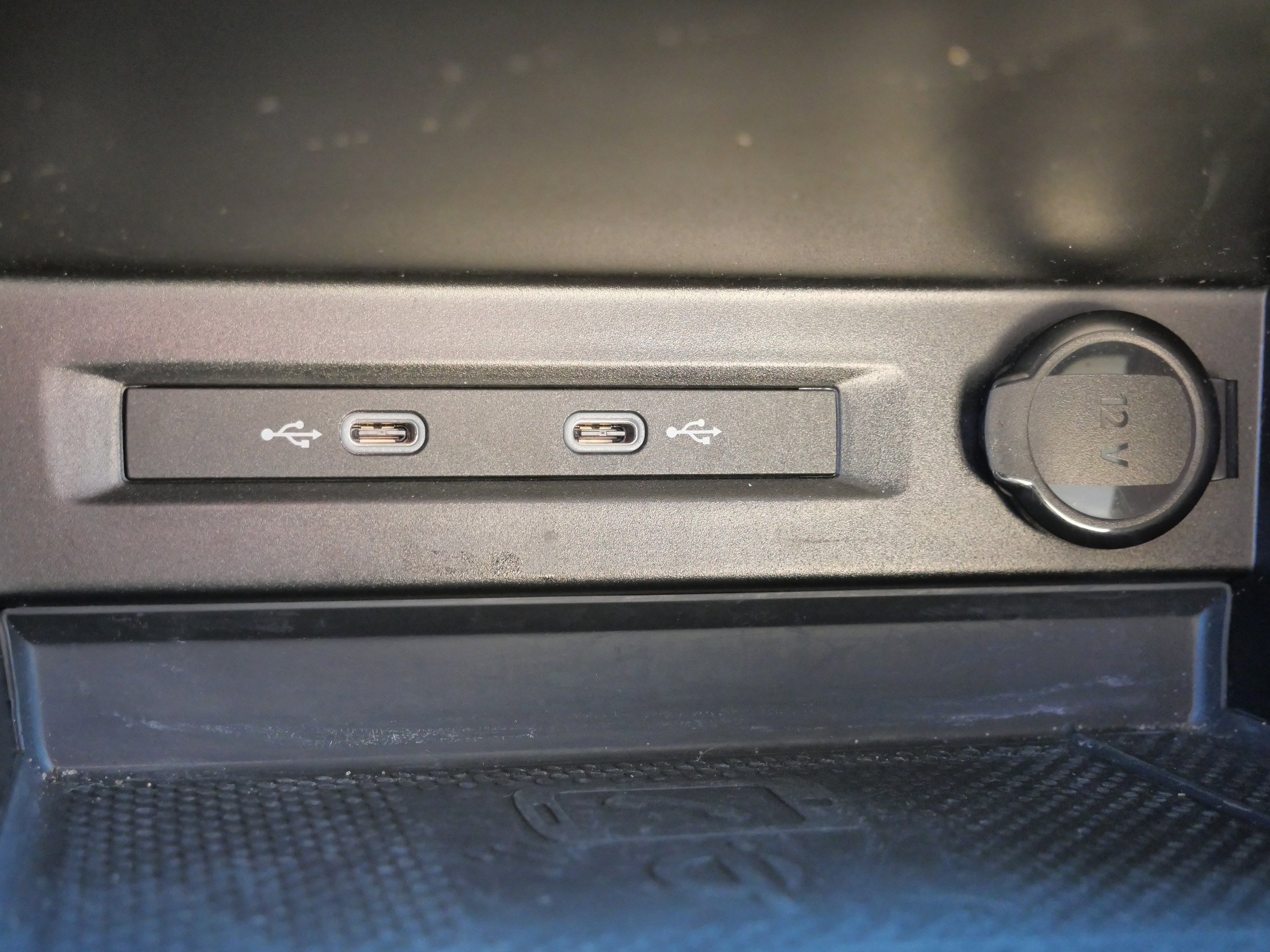 Certified 2022 Volkswagen Tiguan SE image 29