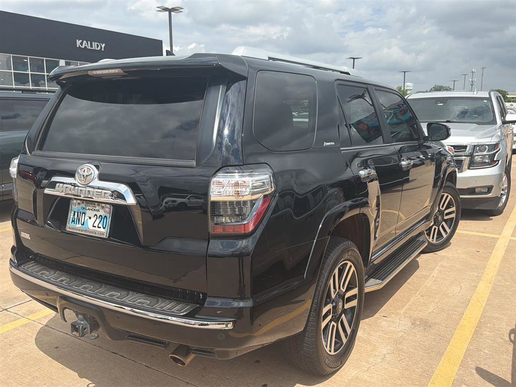 Used 2015 Toyota 4Runner Limited image 8