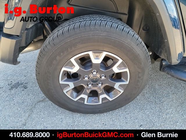 Used 2025 Jeep Wrangler Sahara w/ Safety Group image 6